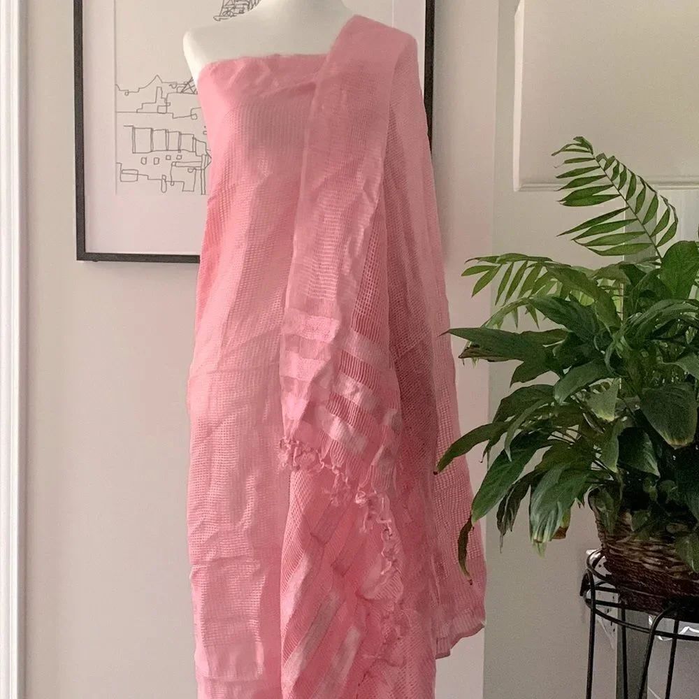 šLargeāCuteĀ PinkāScarfā - Picture 3 of 7